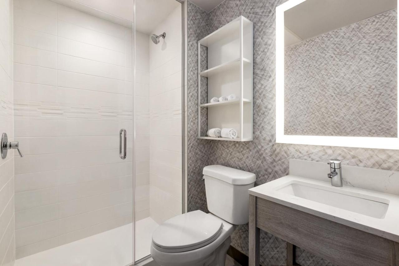 Holiday Inn Lic - Laguardia West, An Ihg Hotel نيو يورك المظهر الخارجي الصورة